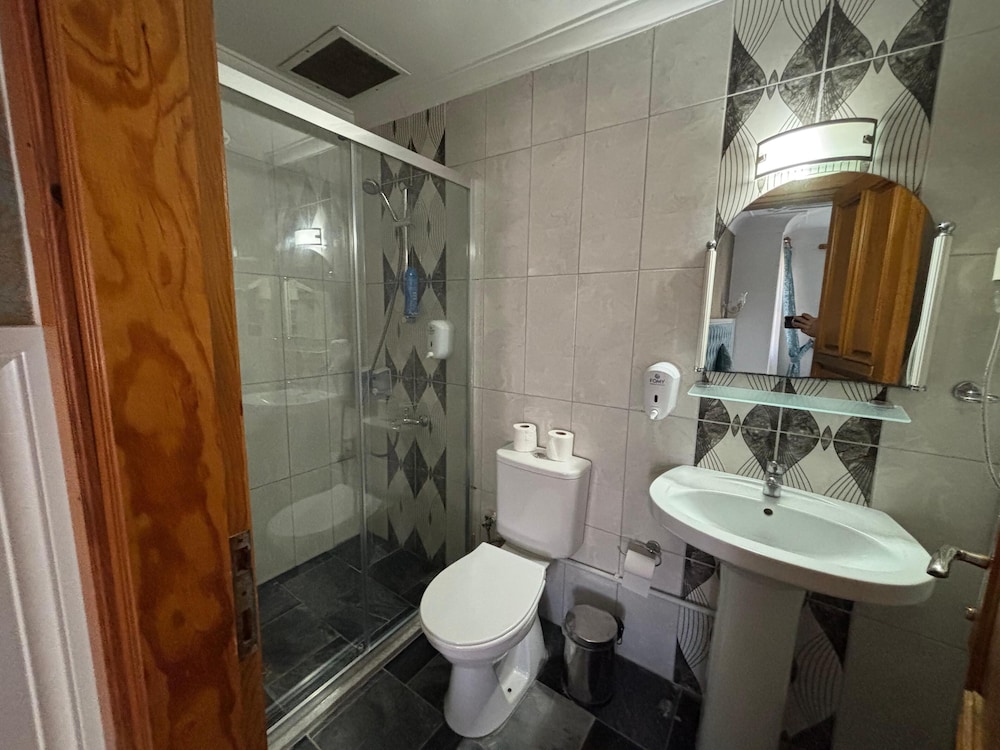 Urcu Hotel 47/49