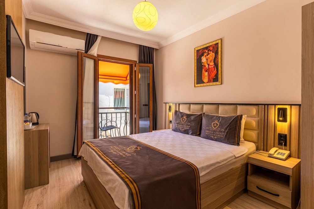 AKKAN LUXURY HOTEL 27/84