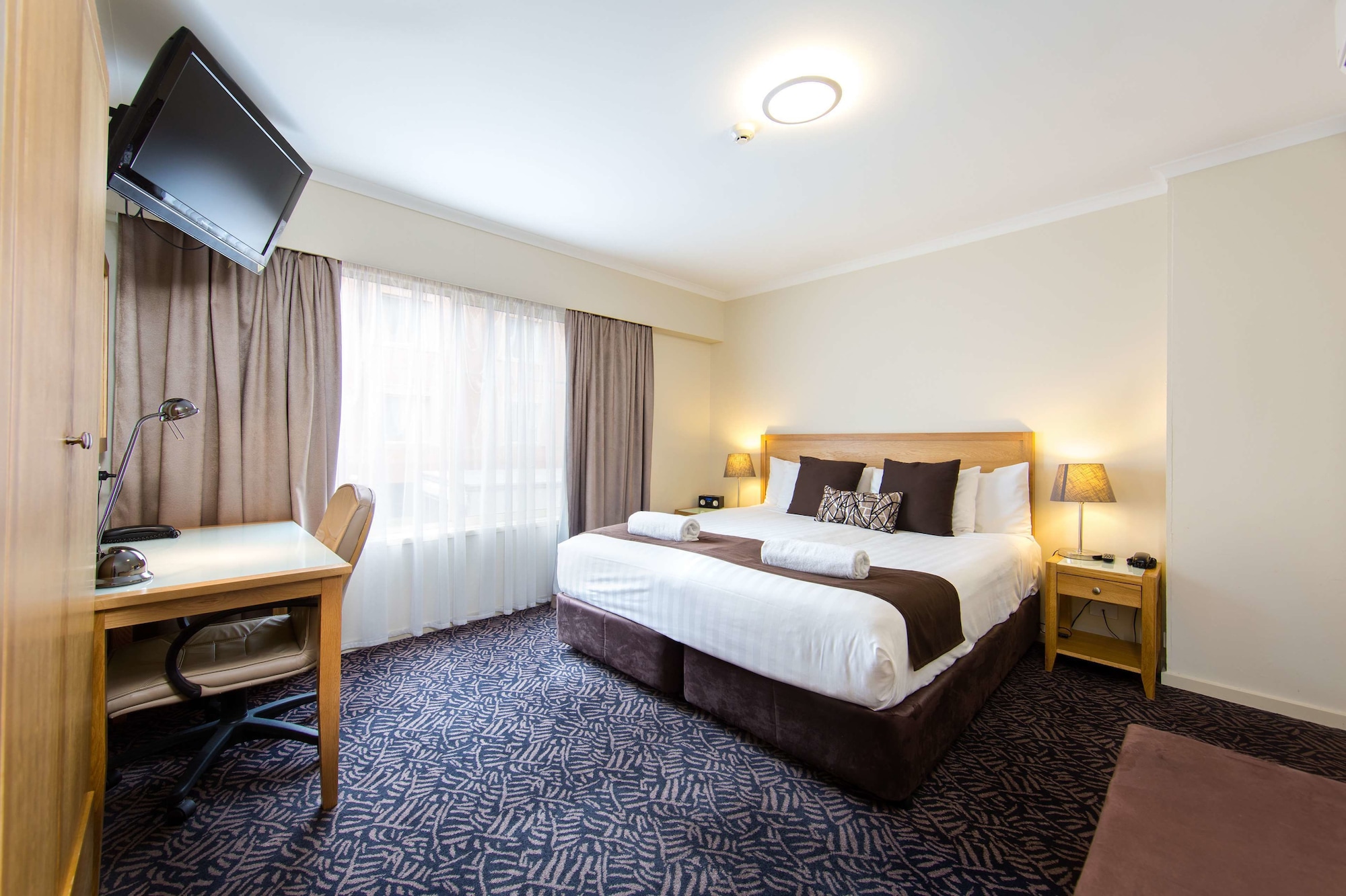شقة بسرير كوين بشرفة بمطبخ، Best Western Plus Hovell Tree Inn 2/4