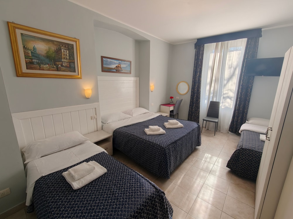 Hotel Aurelia 7/45