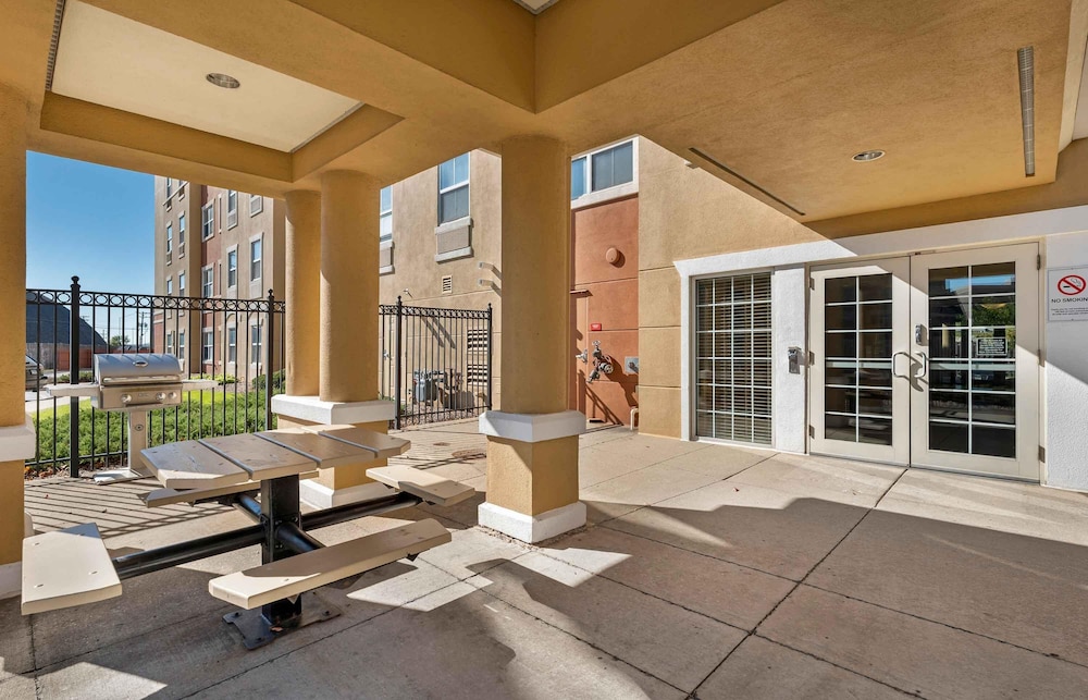 Extended Stay America - Chicago- O'hare - Allstate Arena 29/51
