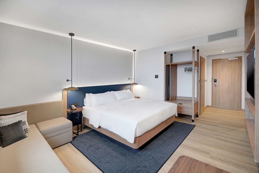 Hilton Garden Inn Bucharest Airport 9/53