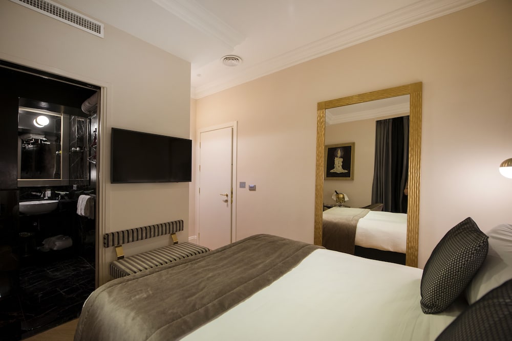 Torre Argentina Relais 23/78
