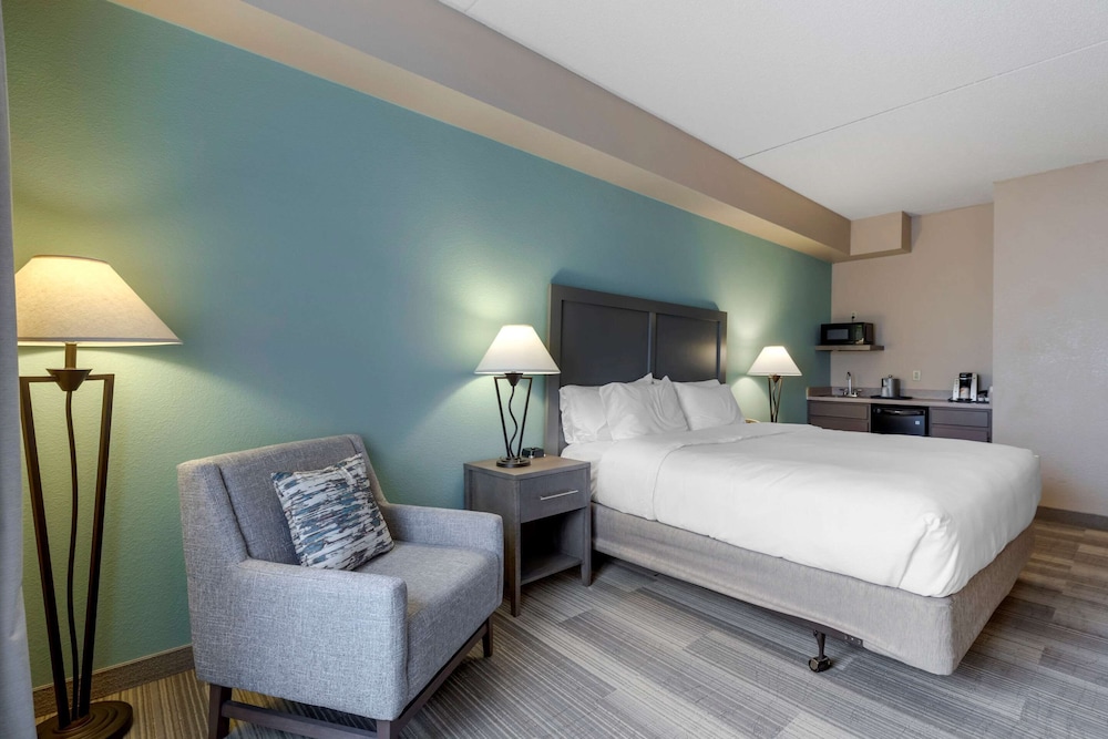 Comfort Inn and Suites Boulder 12/35