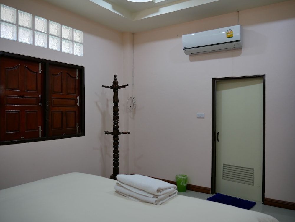 Suanluang Garden View Resort 35/70
