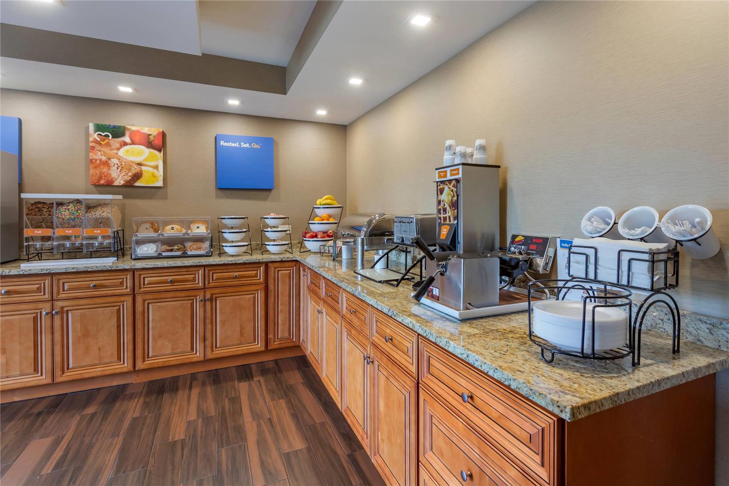 Best Western Rochelle Inn & Suites near DeKalb 19/33