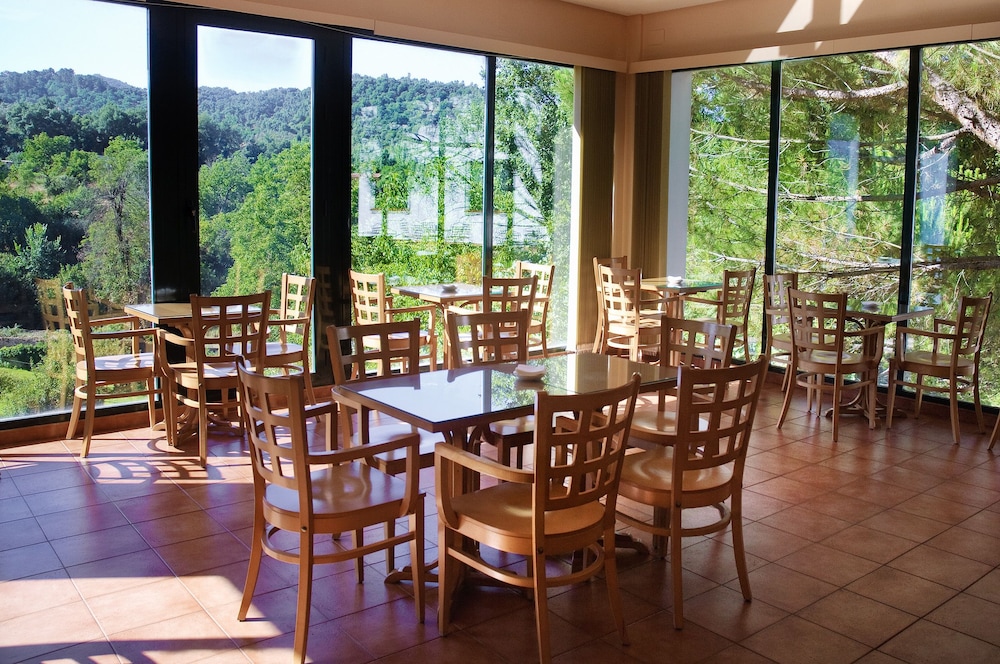 HOTEL GALAROZA SIERRA 46/58