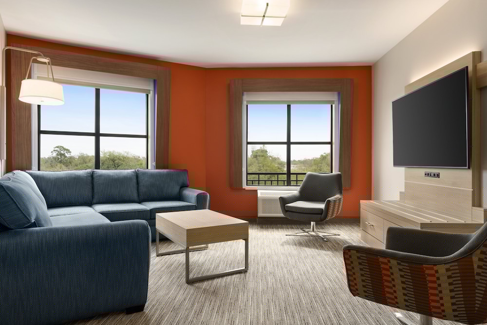 Holiday Inn Express & Suites Charleston - Mount Pleasant 23/37