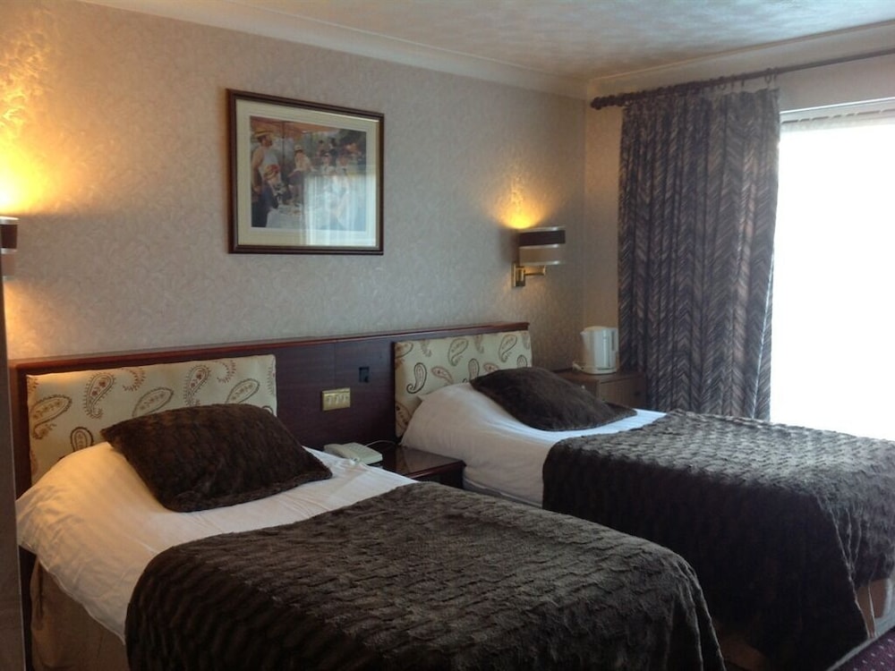 Balmoral Lodge Hotel 18/42