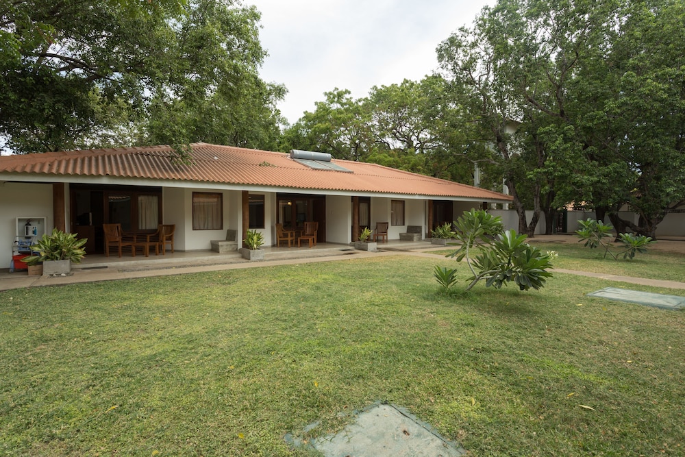 Nilaveli Beach Hotel 43/50