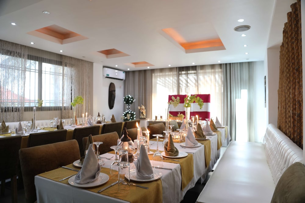Swiss Spirit Hotel And Suites Freetown 36/47
