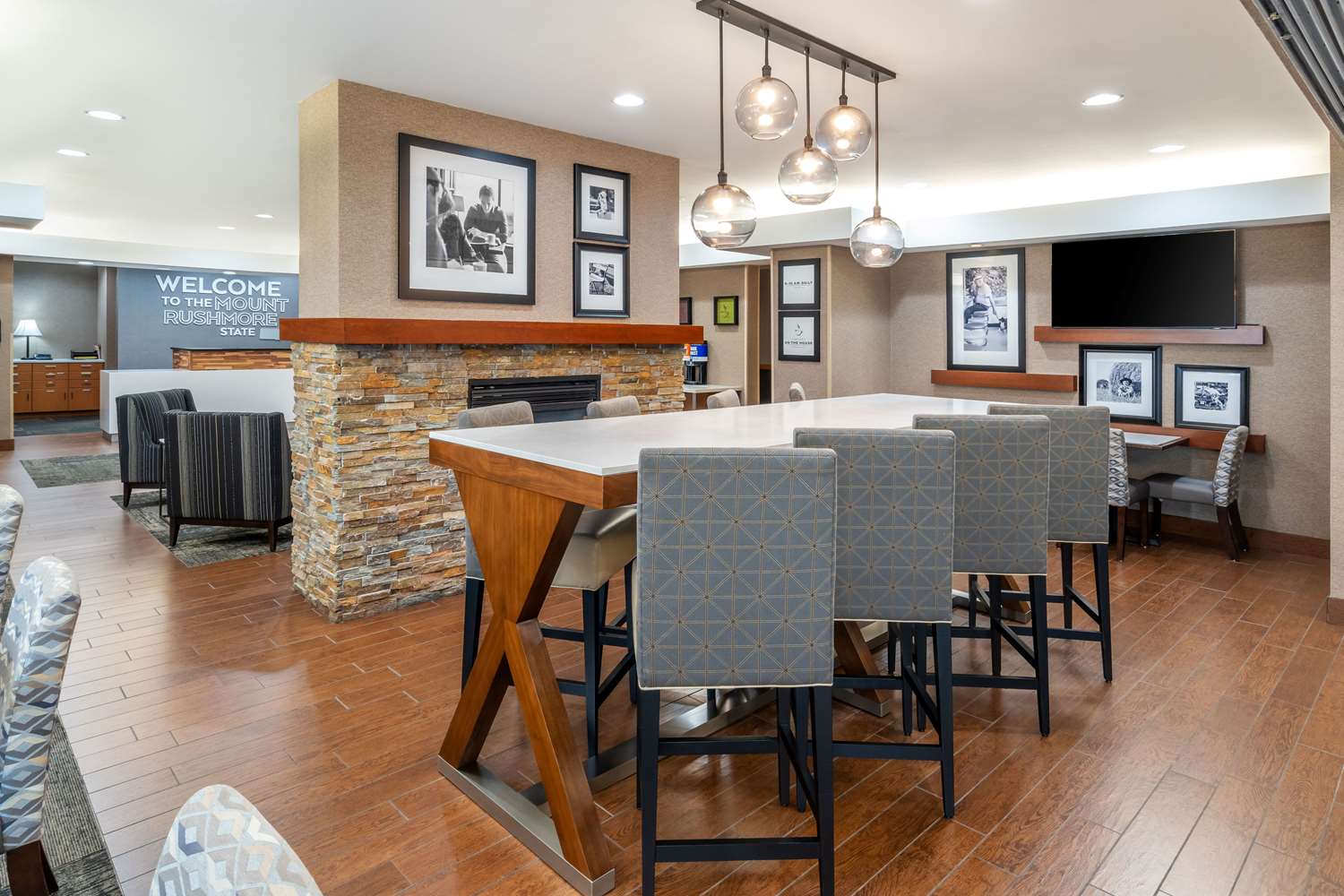 restaurant cafeteria