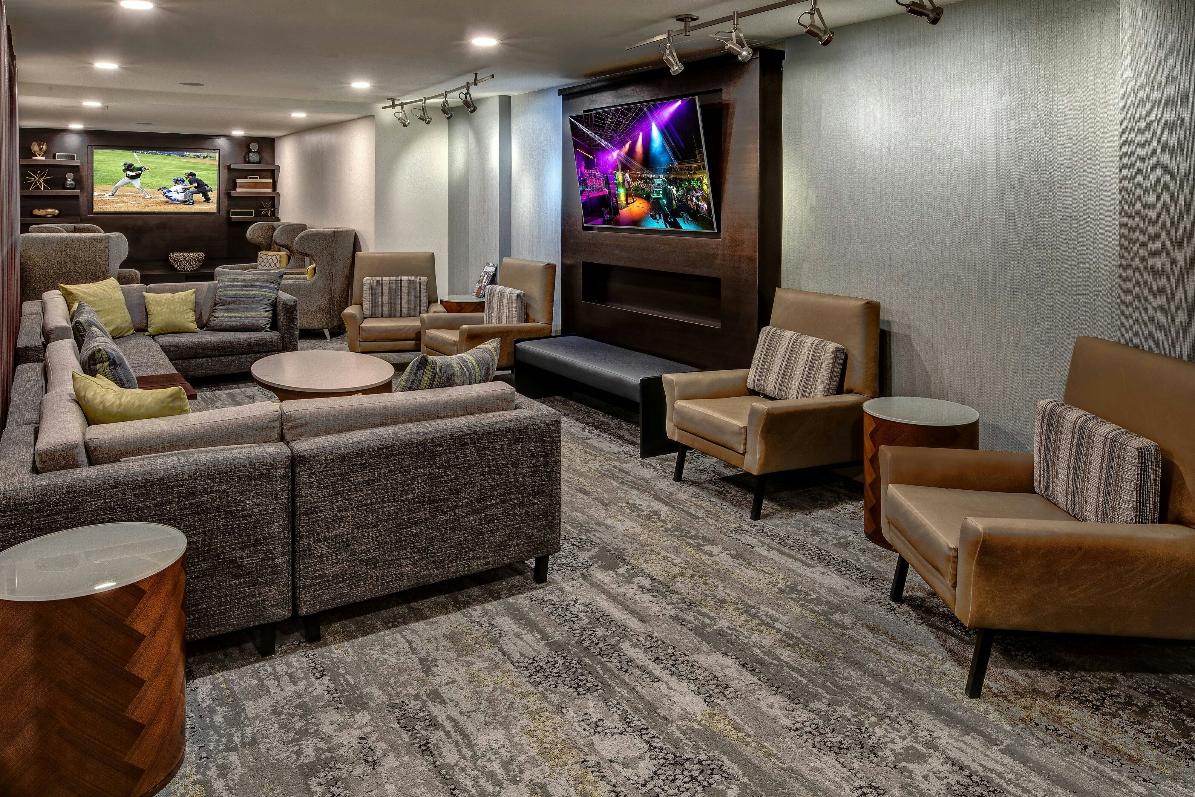 Courtyard By Marriott Vanderbilt-West End 8/21