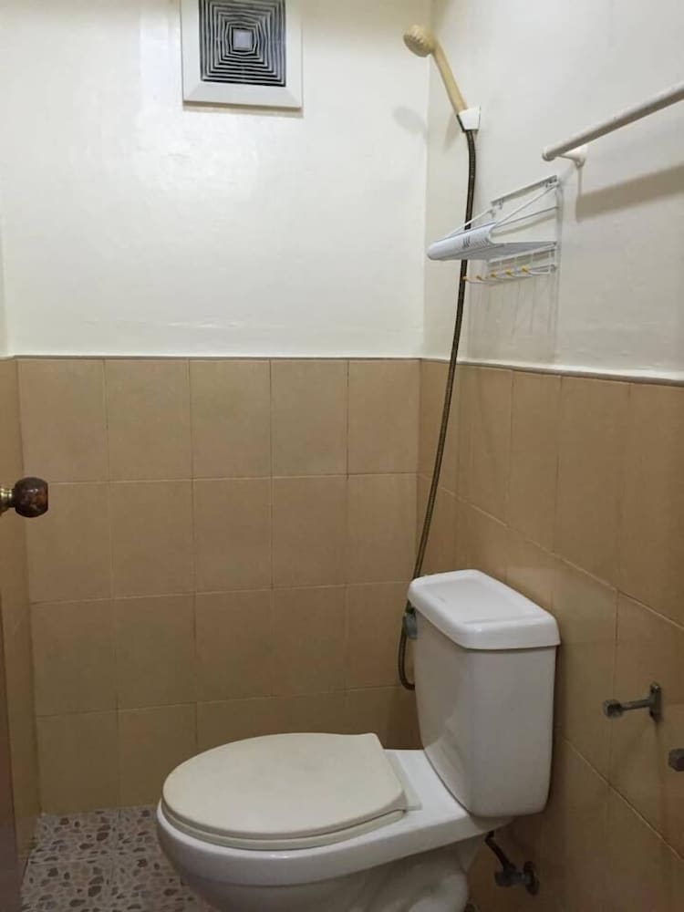 Wendy's Apartelle Boracay 11/30