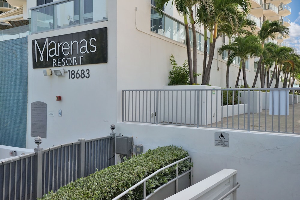 Marenas Beach Resort 7/71