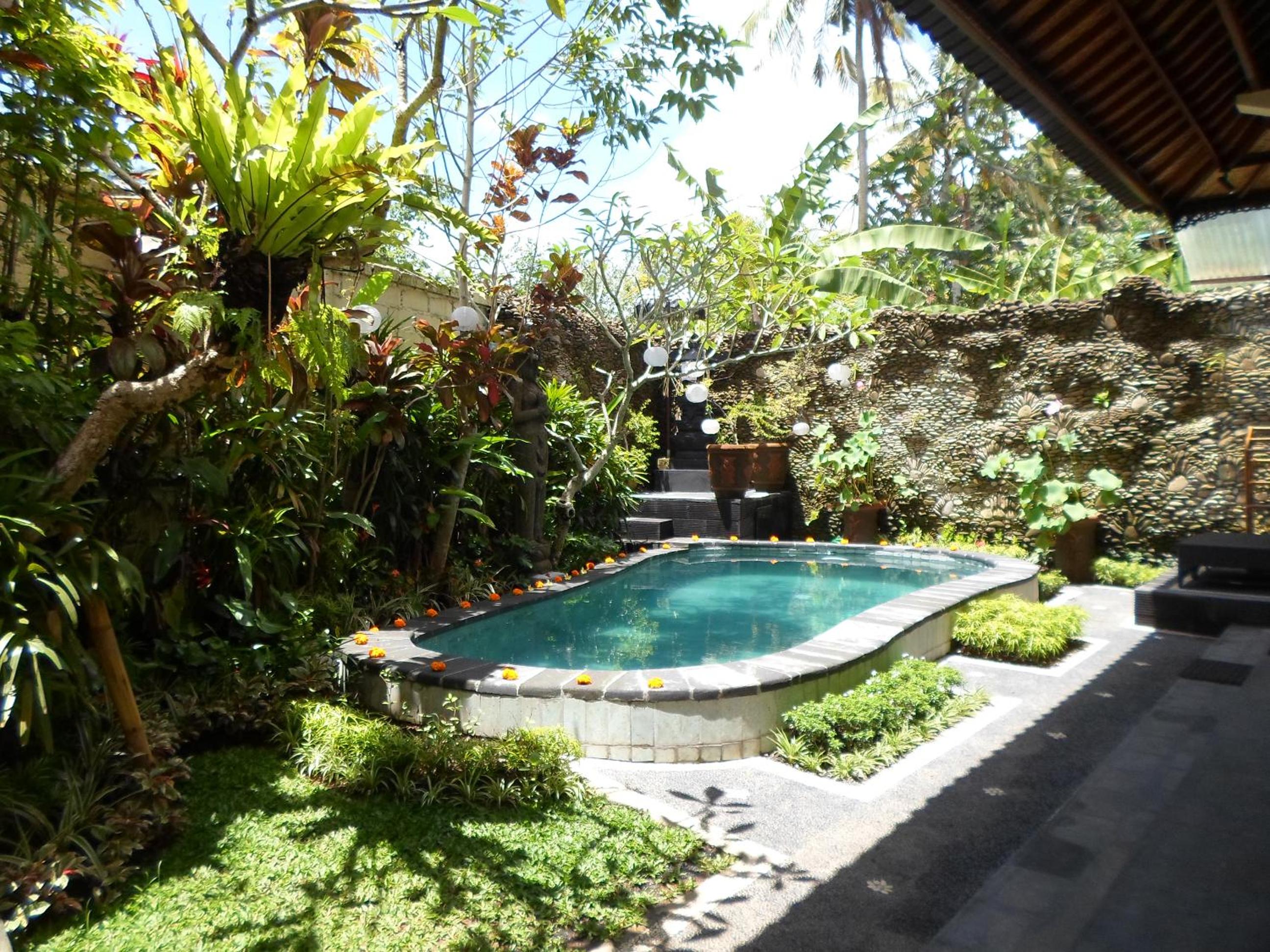Lily Lane Villas 44/50