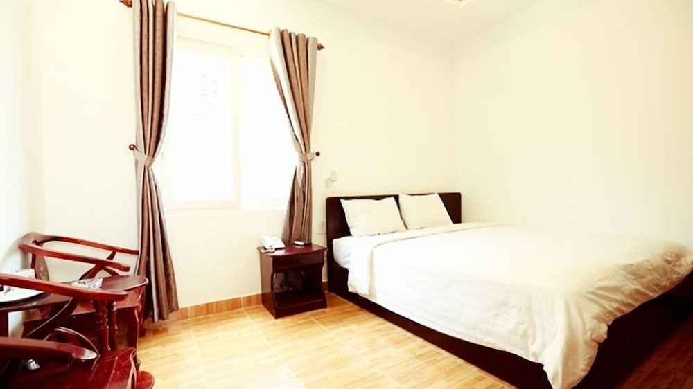 Xuan Hung Hotel 30/55