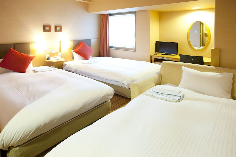 Pearl Hotel Yaesu 14/32