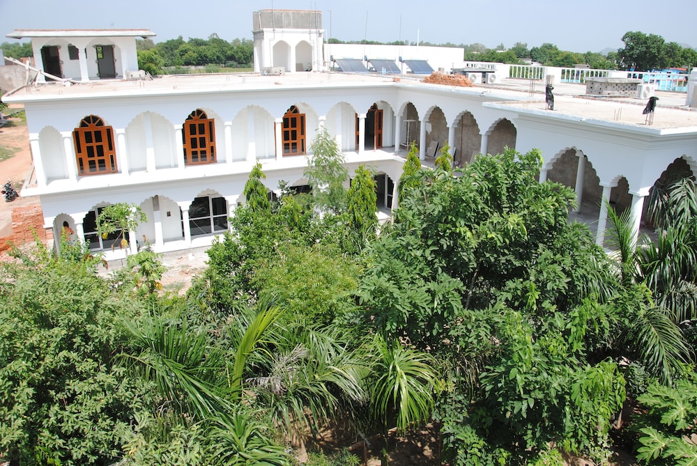 Hotel Isabel Palace 30/37