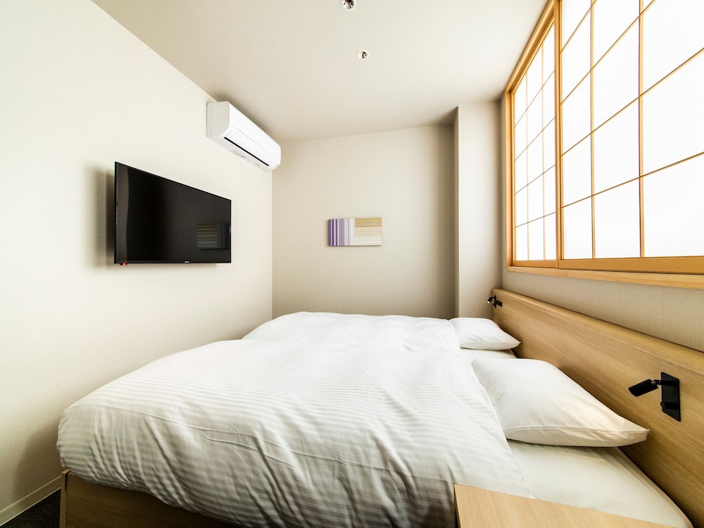 ALPHABED INN Fukuoka Ohori Park 12/35