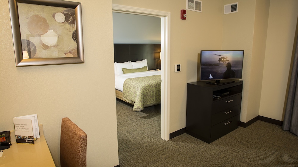 STAYBRIDGE SUITES LEXINGTON 48/55