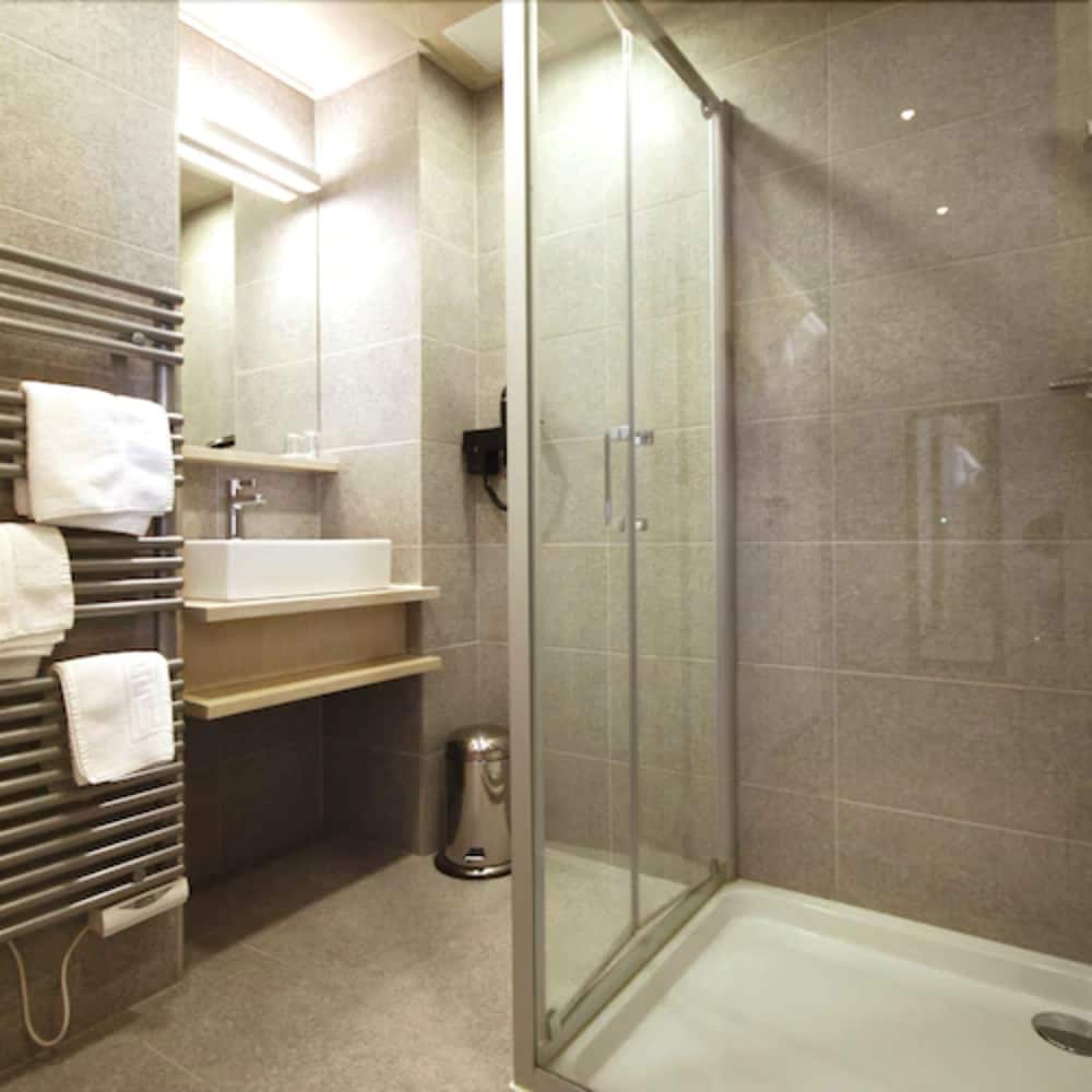 Richemond 42/42