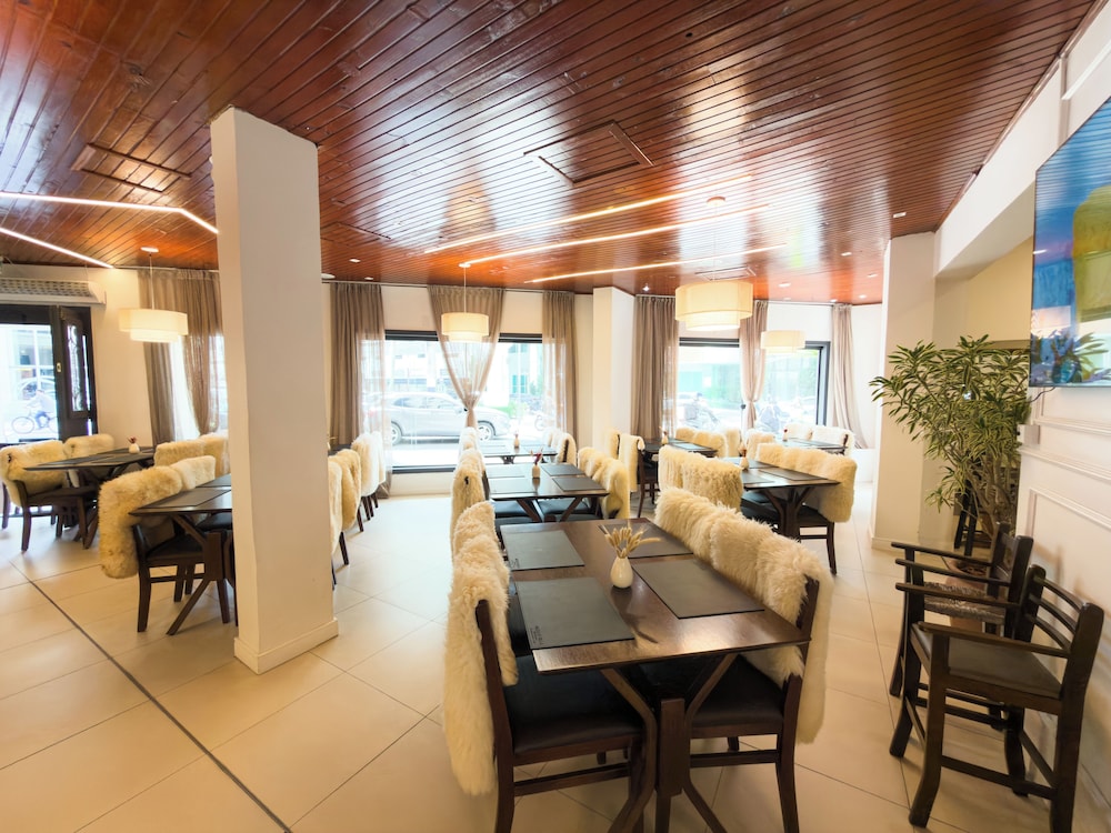 Hotel Gracher Praia 55/68