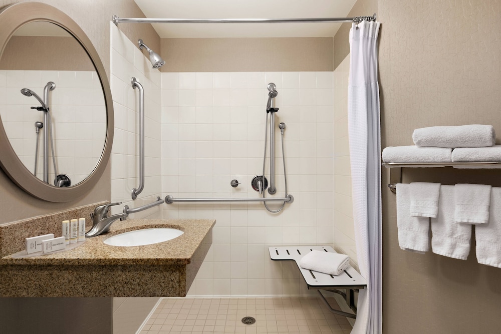 Springhill Suites Dulles Airport 52/54