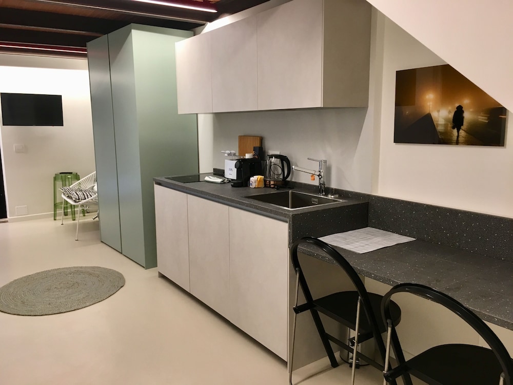 Rivadige Suite 8/50
