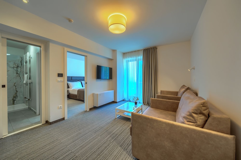 Hotel Alkar 25/48