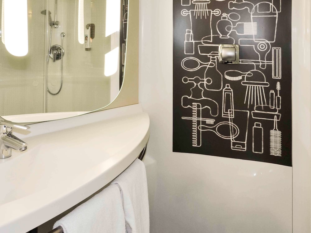 Ibis Dijon Centre Clemenceau 44/74