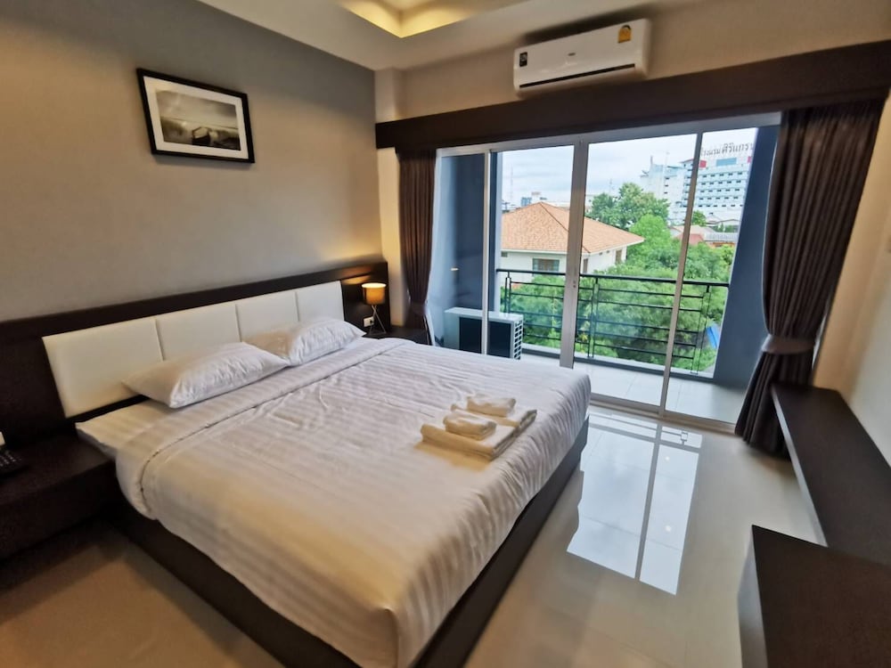 The Cottage Hotel Udon Thani 9/27