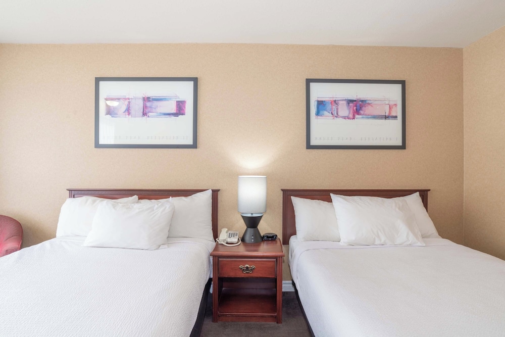 Sandman Hotel Castlegar 18/50