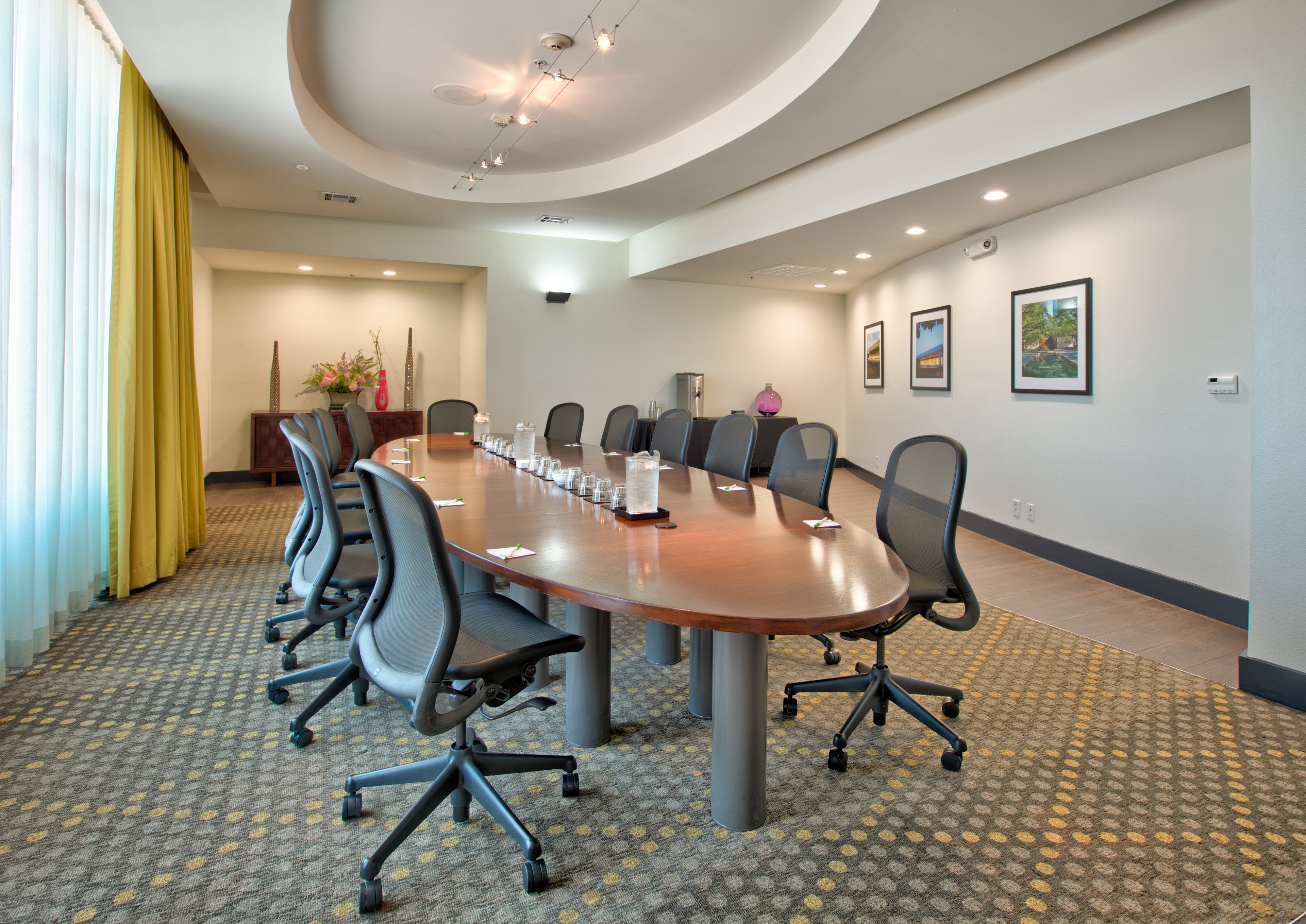 Holiday Inn Dfw South 51/64