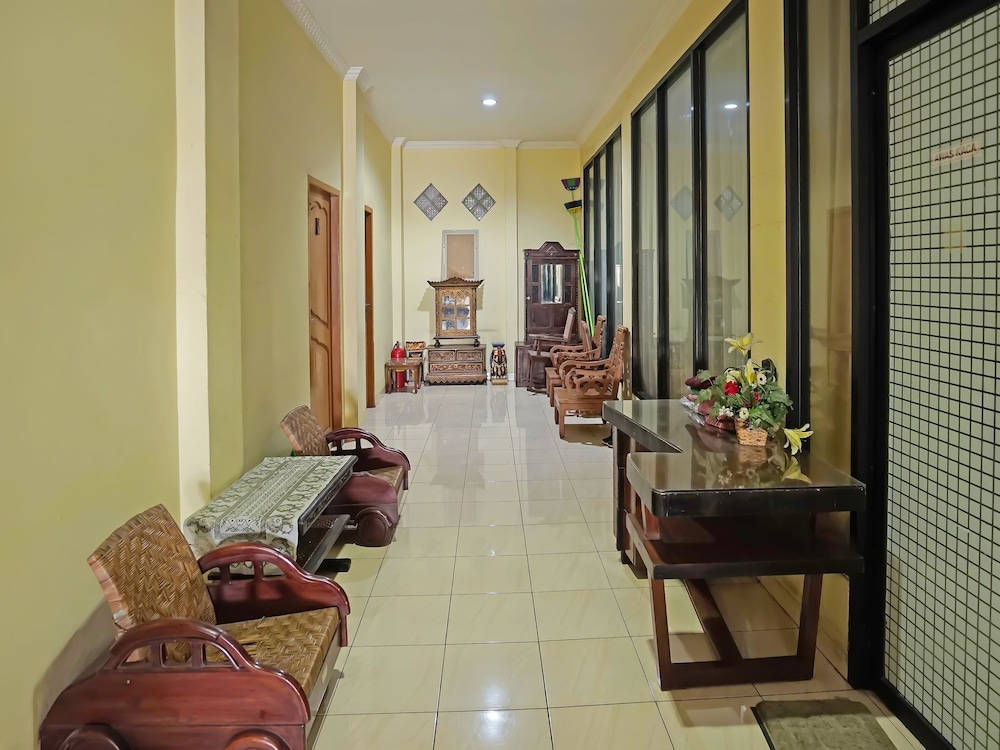 Oyo 335 Wisma Empat Lima 14/20