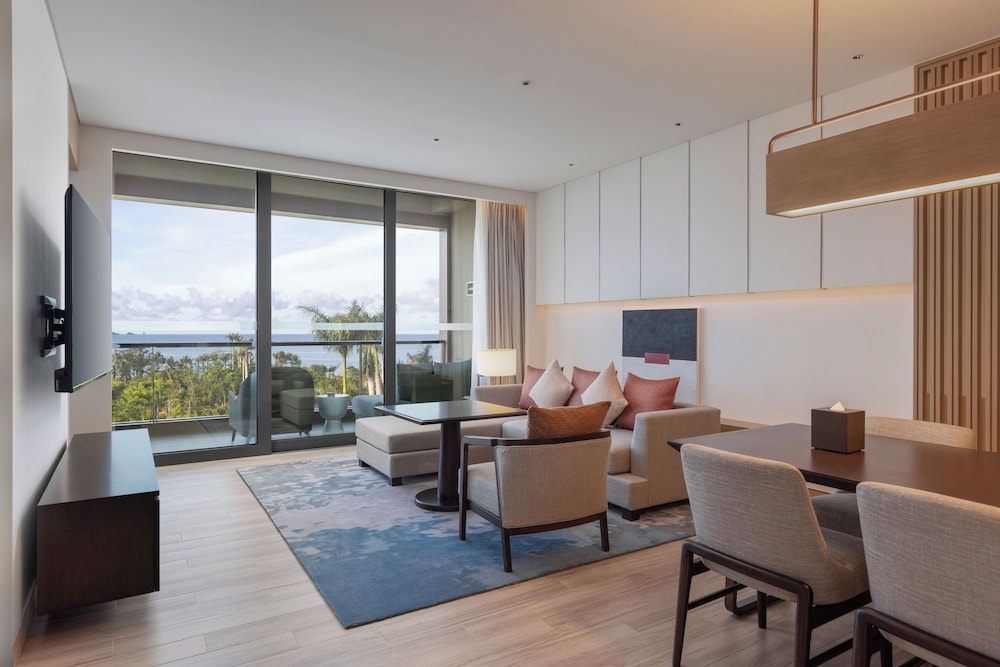 Hyatt Regency Sanya Tianli Bay 25/50