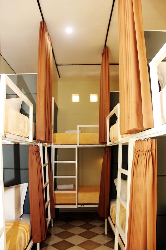 Ala Hostel 39/40
