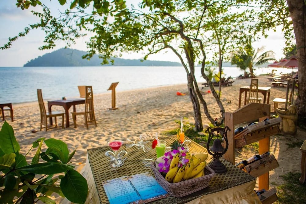 Chivapuri Beach Resort 30/50
