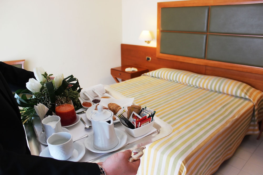Grand Hotel Don Juan 32/41