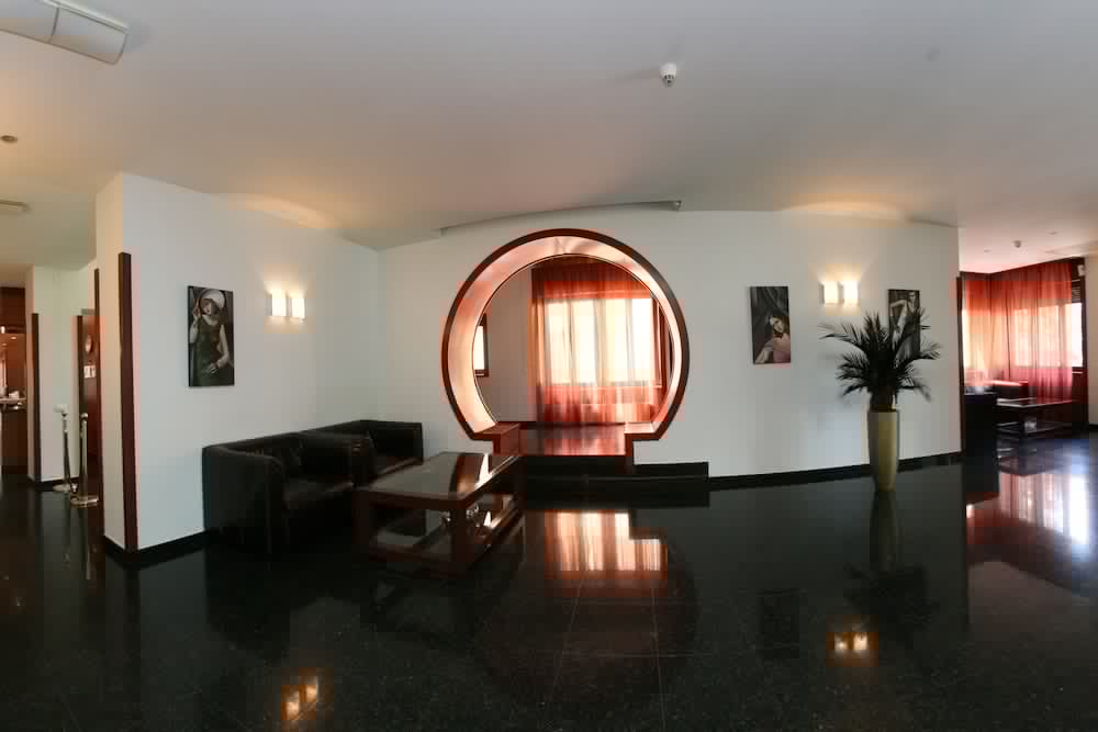 Hotel Savoy 36/57