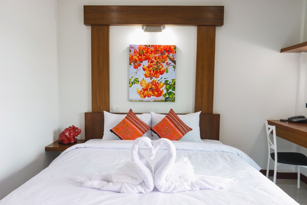 COZYTEL CHIANGMAI 38/66