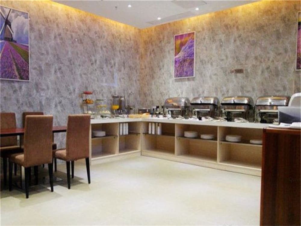 Lavande Hotel (Guangzhou Tianhe Park Yuancun Metro Station) 30/38
