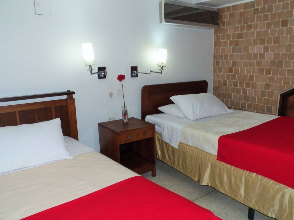 STANDARD, DOUBLE BED