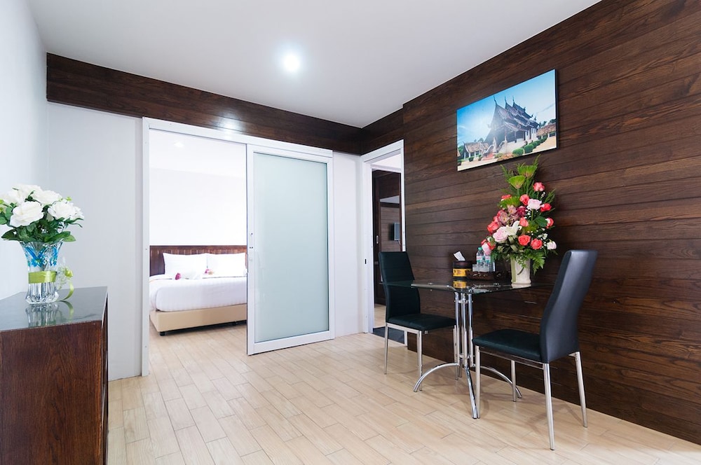 The Chateau Chiang Mai Residence 13/21
