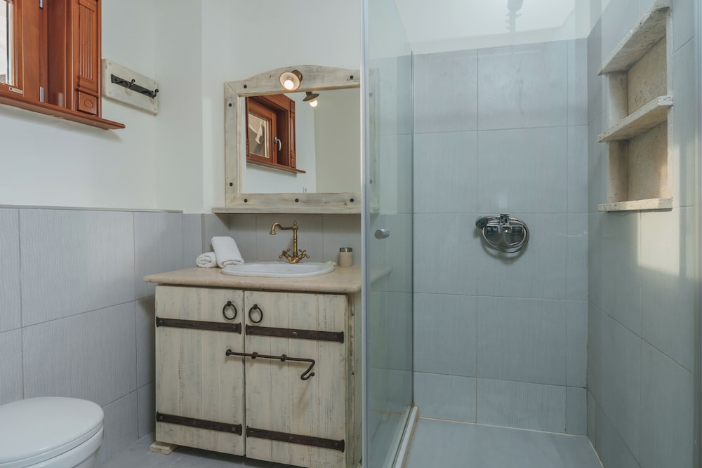 Pietra Mare Apartments 46/50