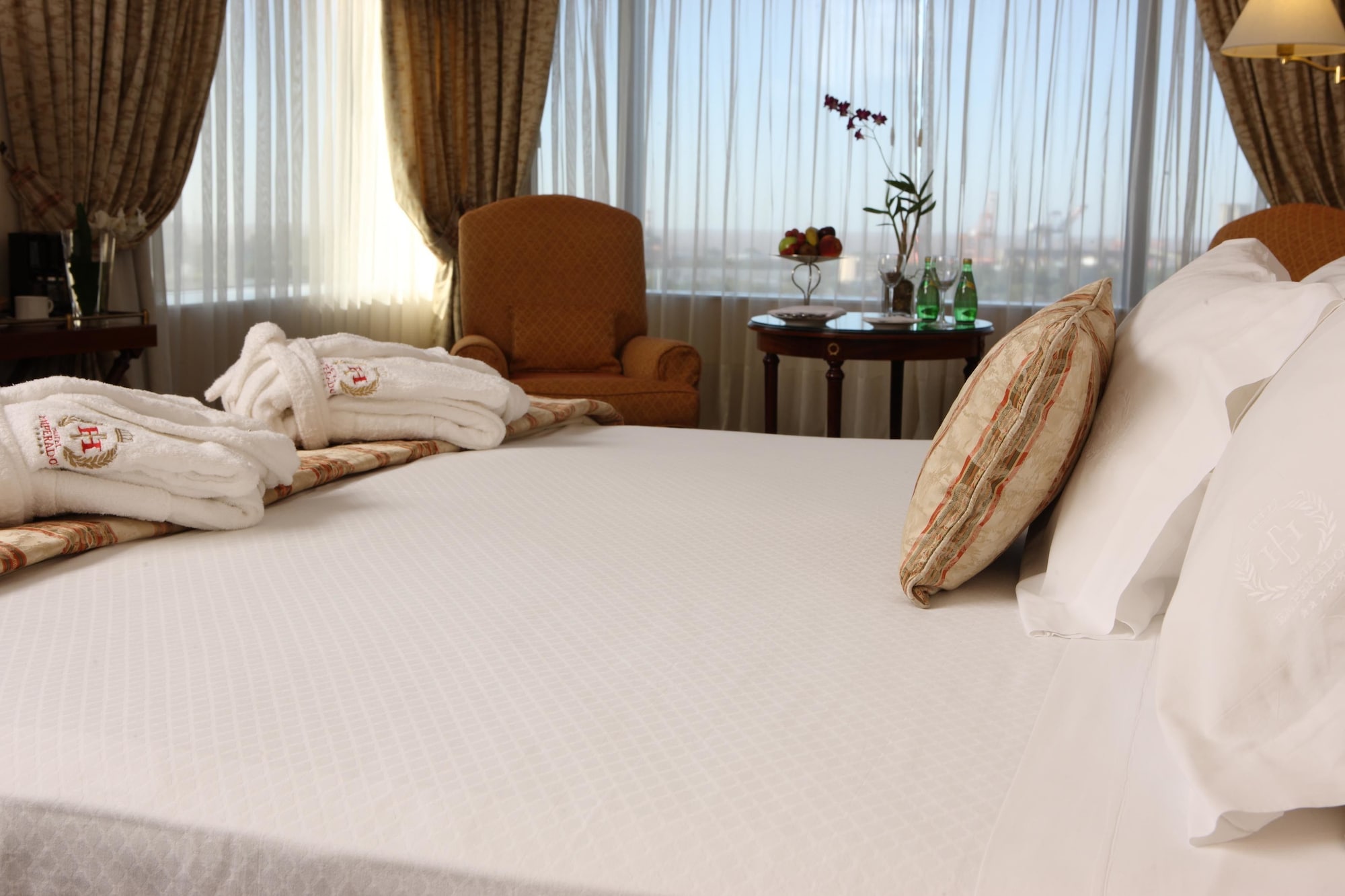 جناح ركني بسرير كينج، Hotel Emperador Buenos Aires 5/10