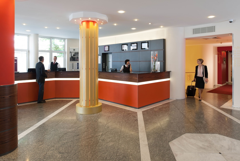 MERCURE HOTEL AND RESIDENZ FRANKFURT MESSE 10/82