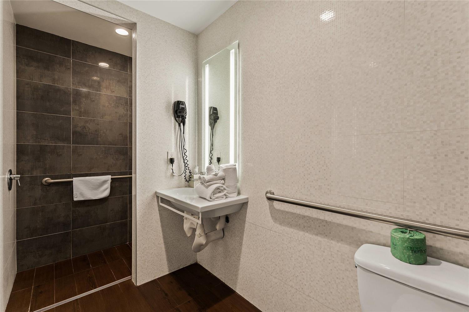 Quality Inn Philadelphia Center City 32/32