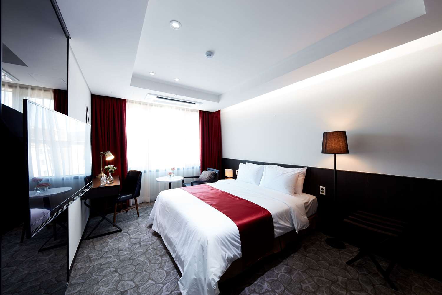 Ramada by Wyndham Yongin 7/28