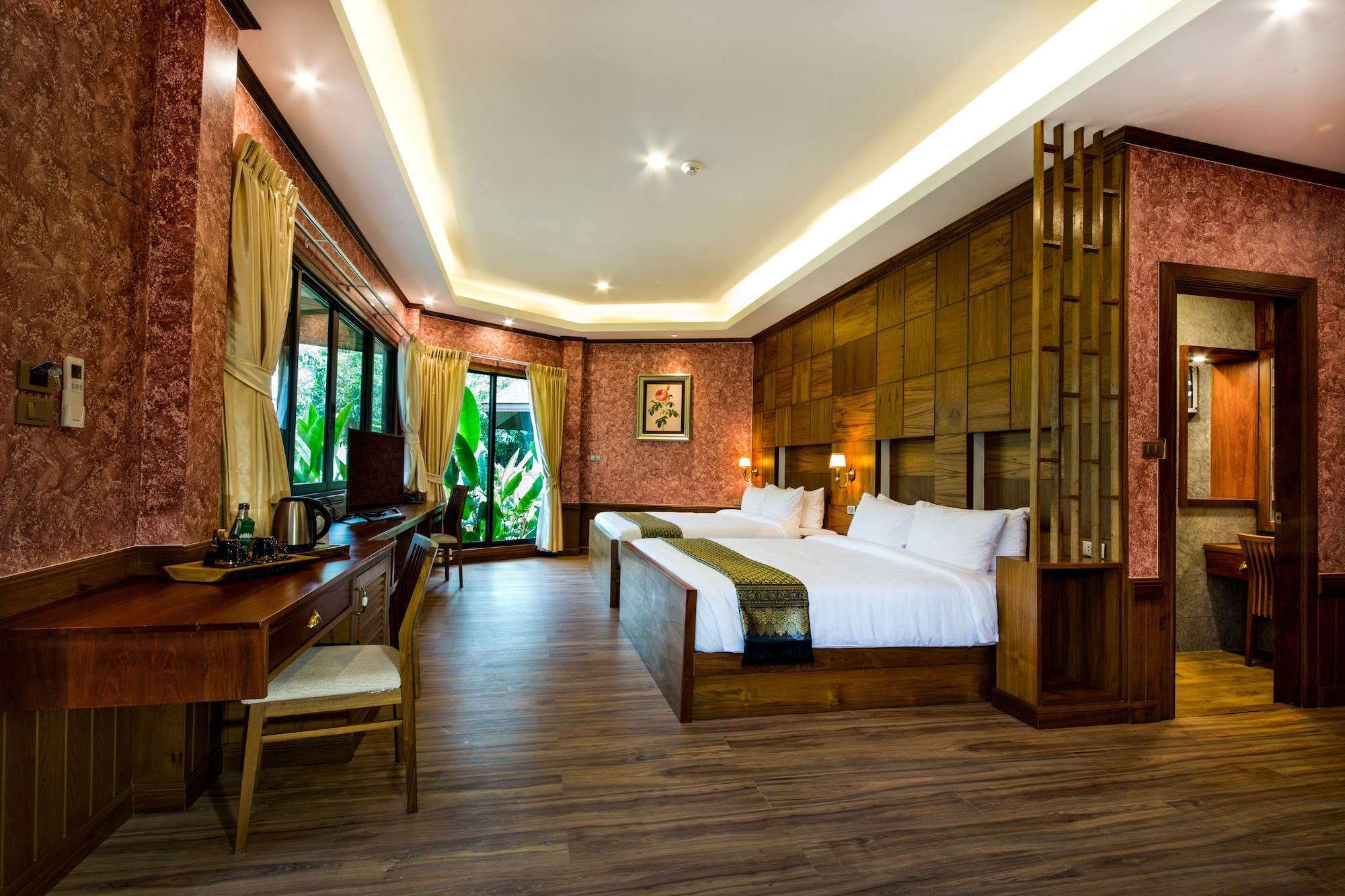 DELUXE EXECUTIVE ROOM.